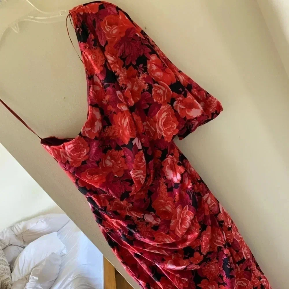 One shoulder floral drape dress - Picture 7 of 7